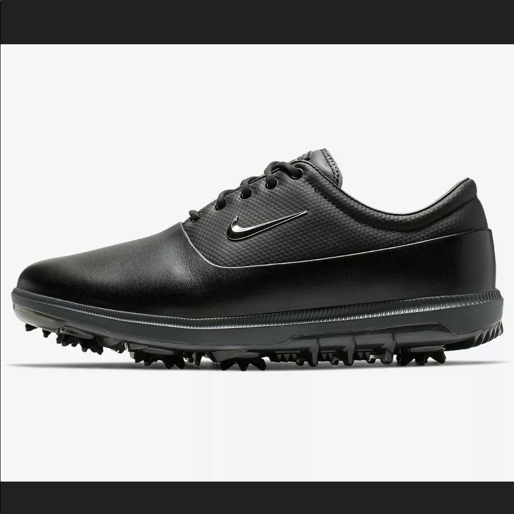 Nike men’s golf cleats